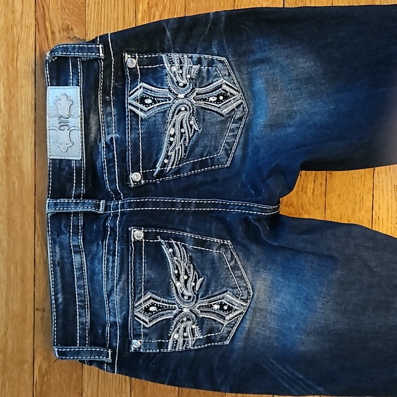 Miss Me Signature Slim Boot Jeans - Picture 4 of 10